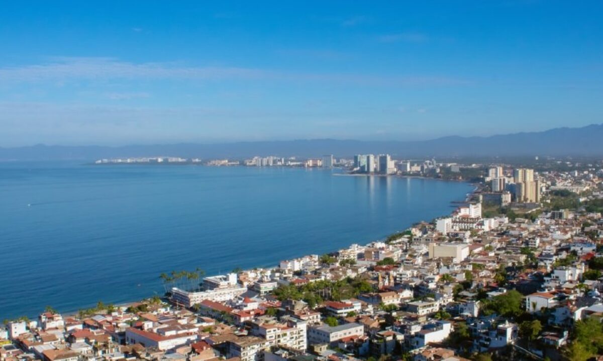 15 Best Places To Live in Mexico For Expats in 2023